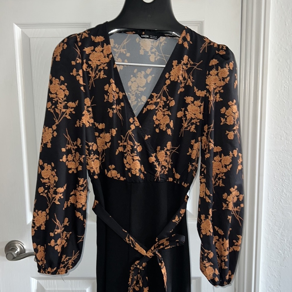 SHEIN Lantern Sleeve Self Belted Floral Jumpsuit size S - Picture 4 of 8